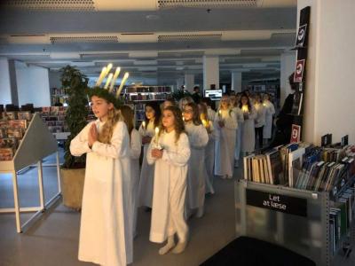 Luciaoptog gennem Hovedbiblioteket